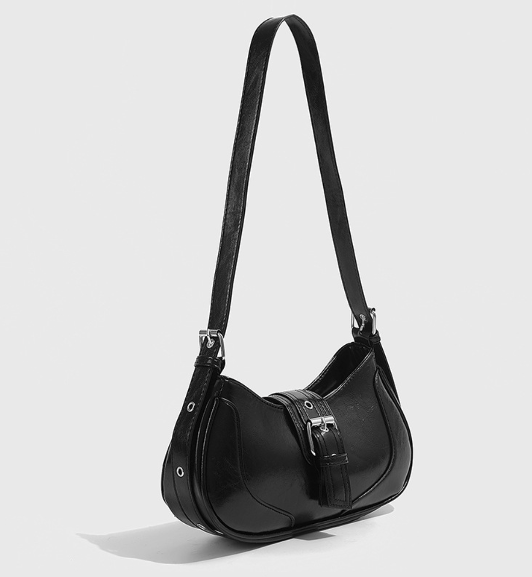 BOLD BUCKLE LETHER HANDBAG (3c.)