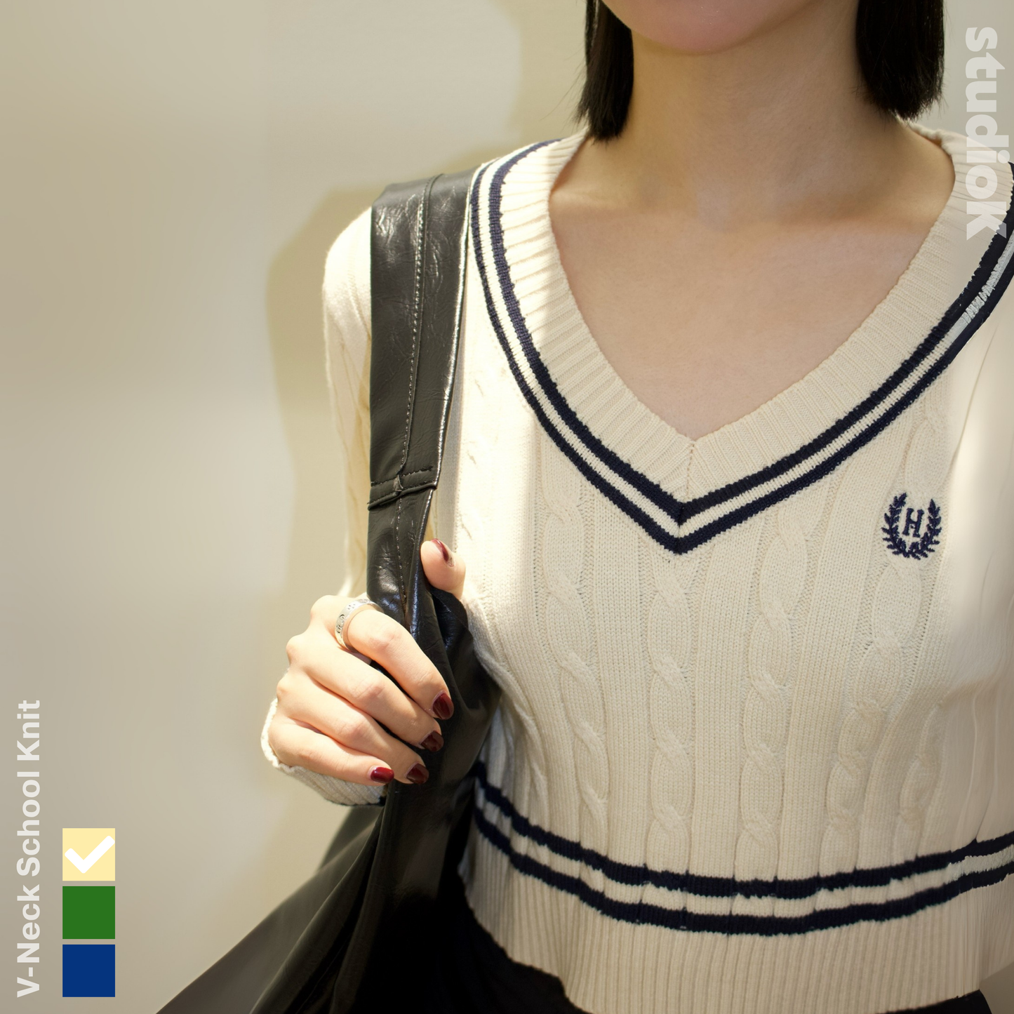 V-Neck School Knit (3c.)