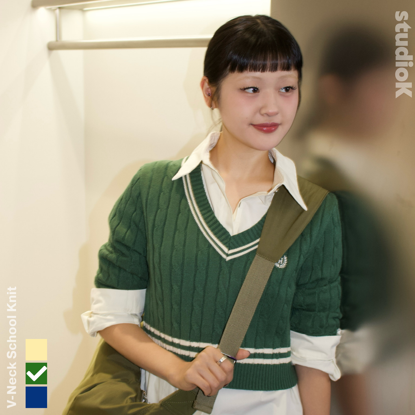 V-Neck School Knit (3c.)