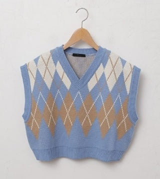 Argyle Pattern Crop Sweater Vest