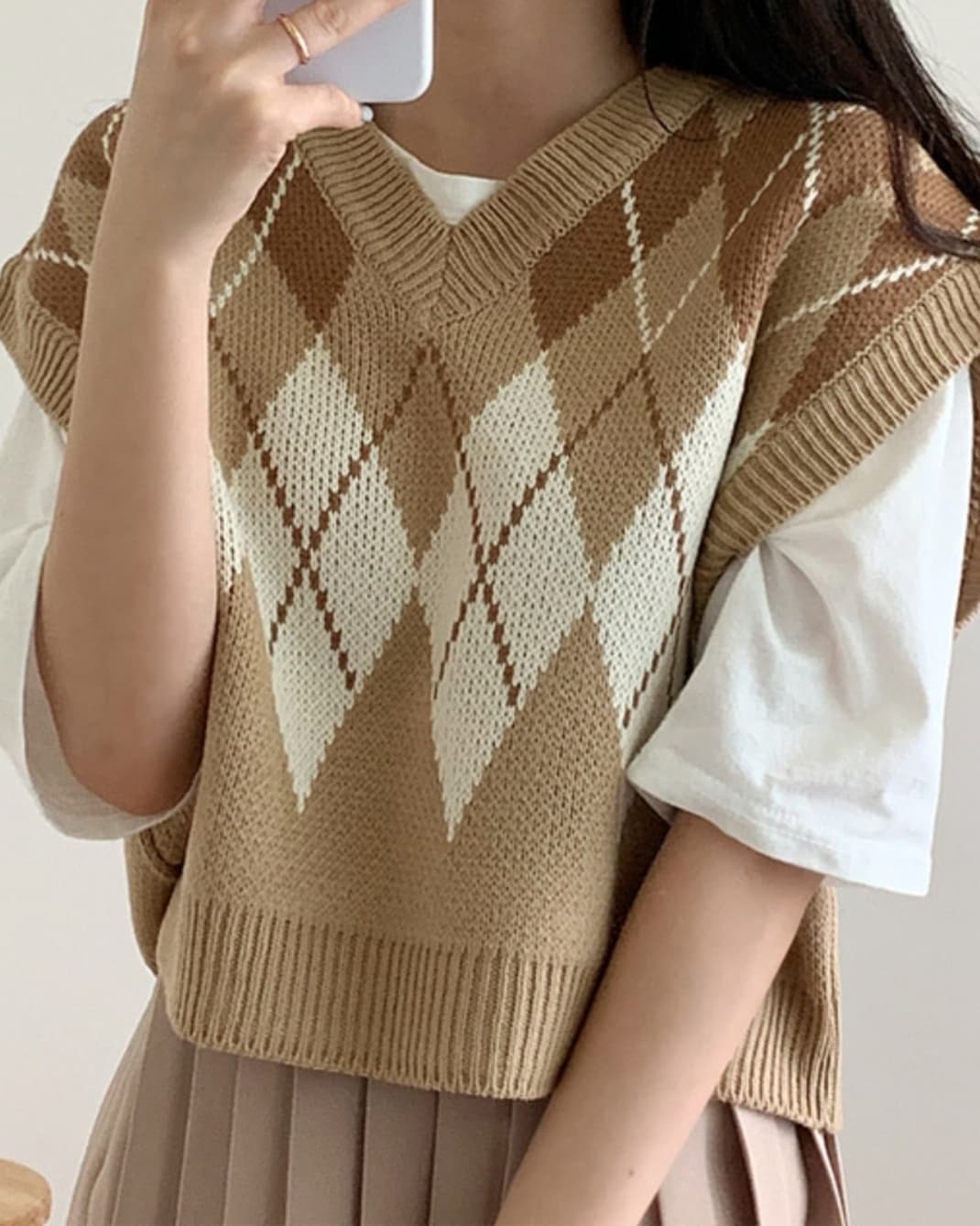 Argyle Pattern Crop Sweater Vest