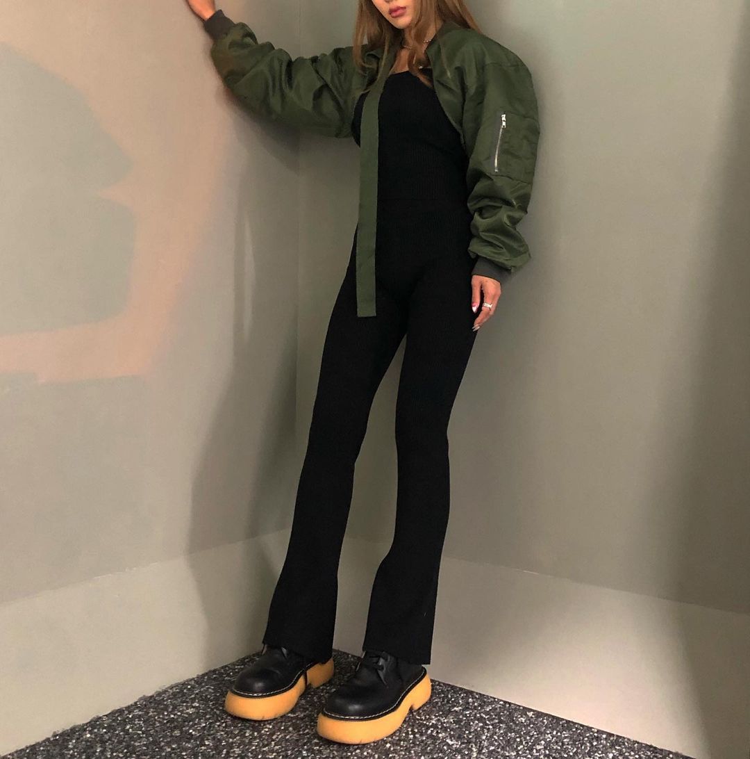 Stylish Cropped Bomber Jacket