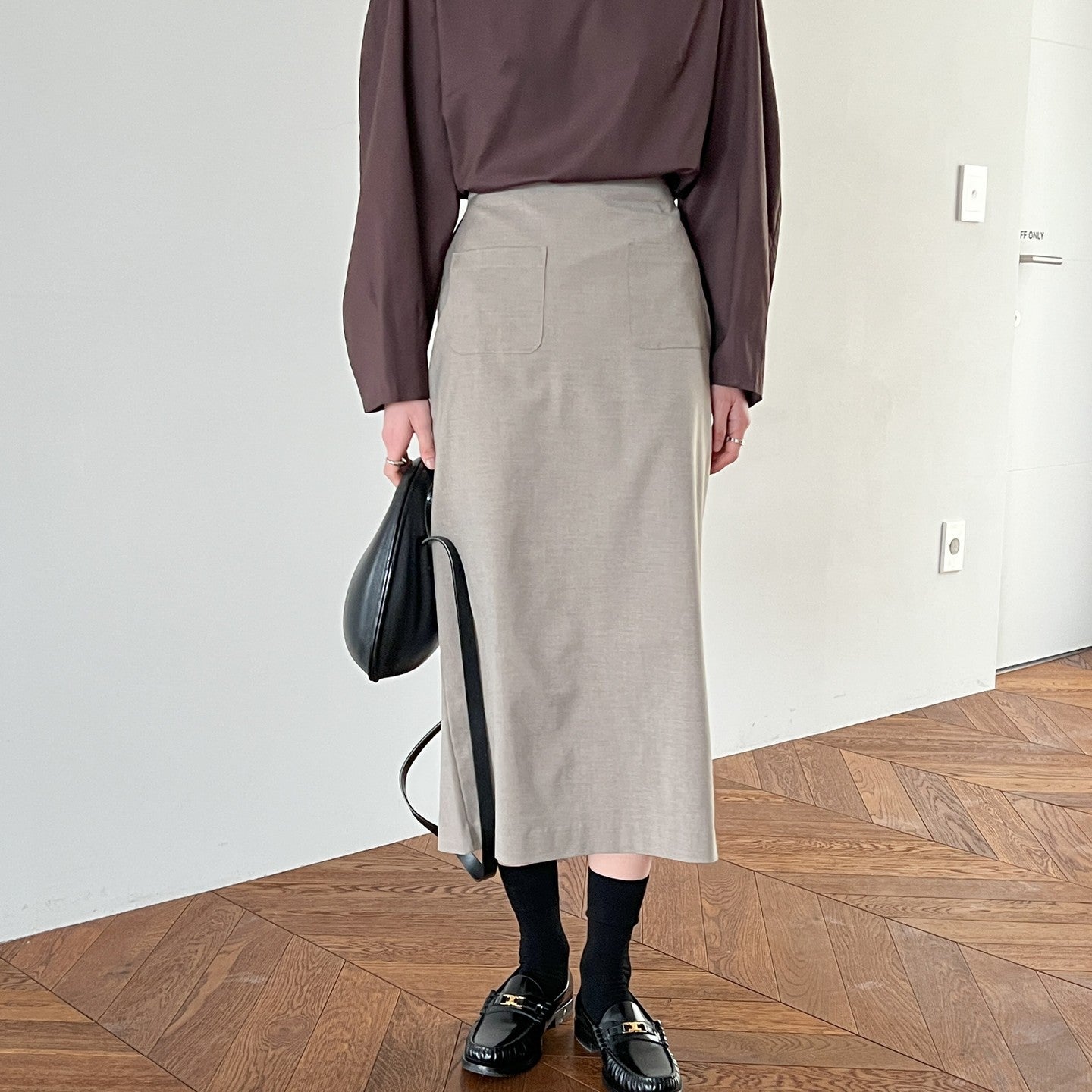 H-Line Linen Midi Skirt