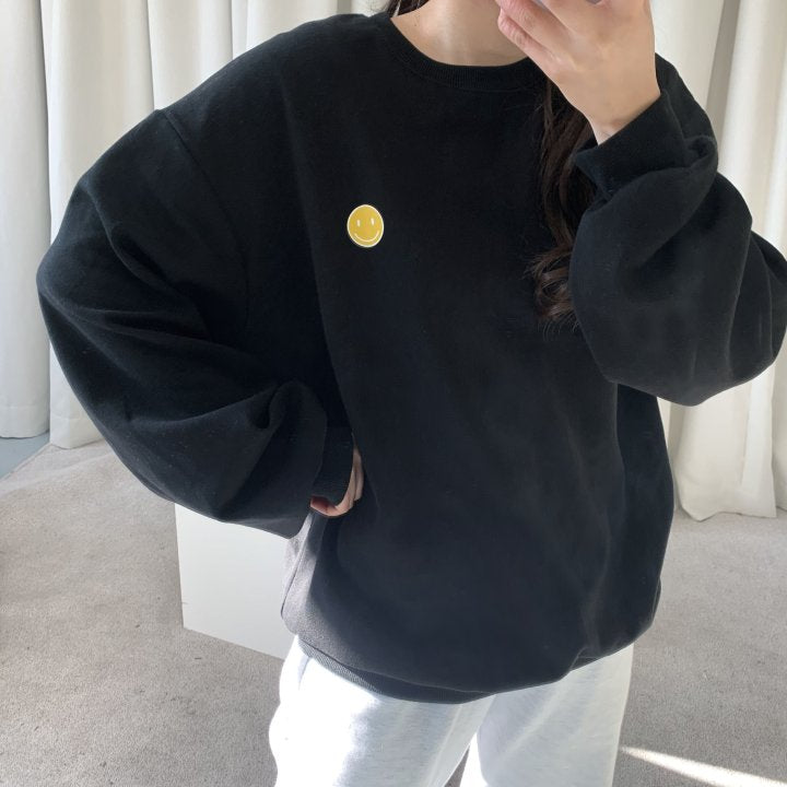 "Lost Smile" Graphic Oversized Crew Neck Jumper (2c.)