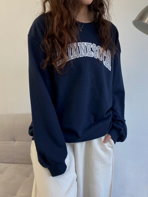 "Minnesota" Graphic Oversized Crew Neck Jumper (2c.)