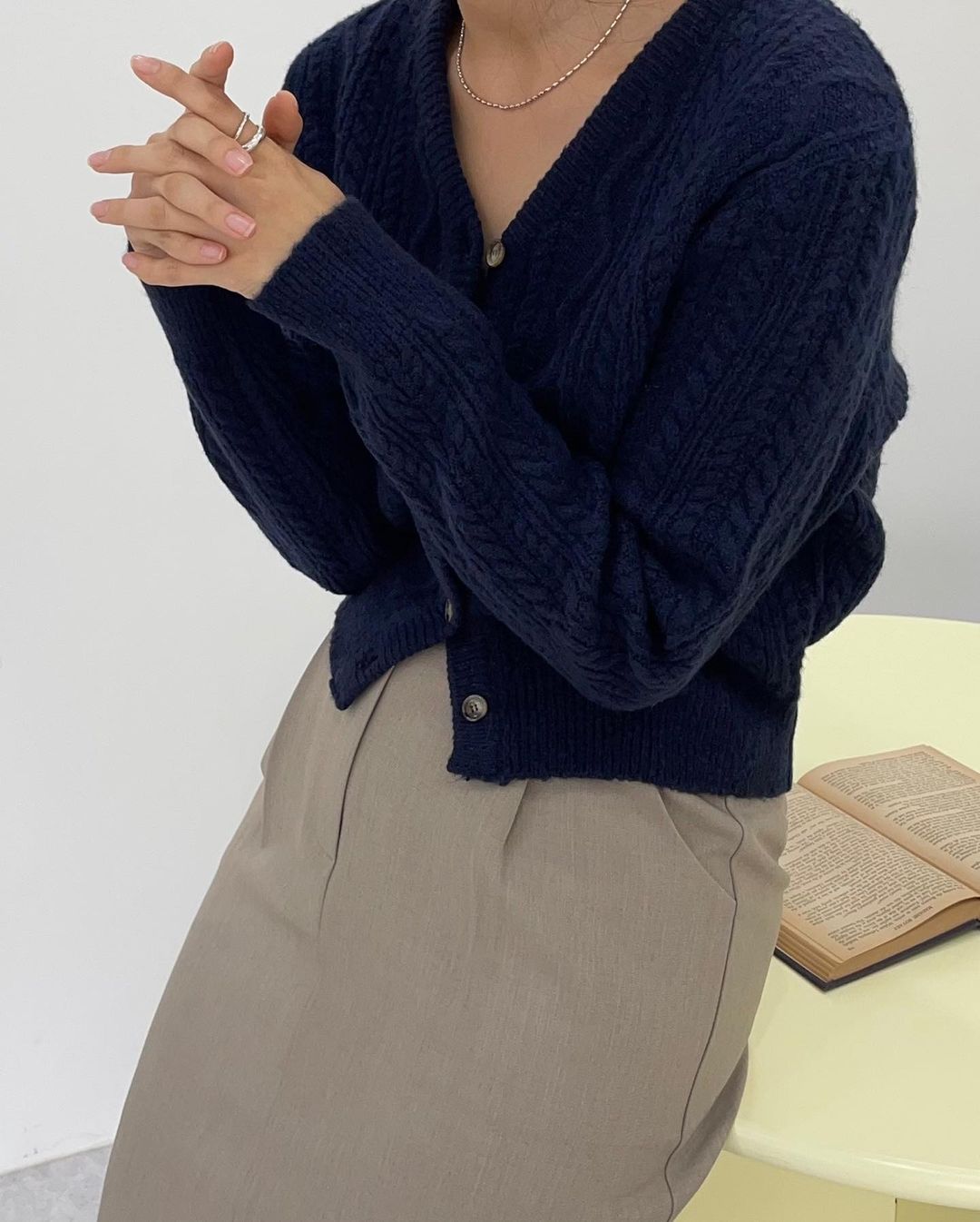 Cable Knitted Cardigan (2c.)