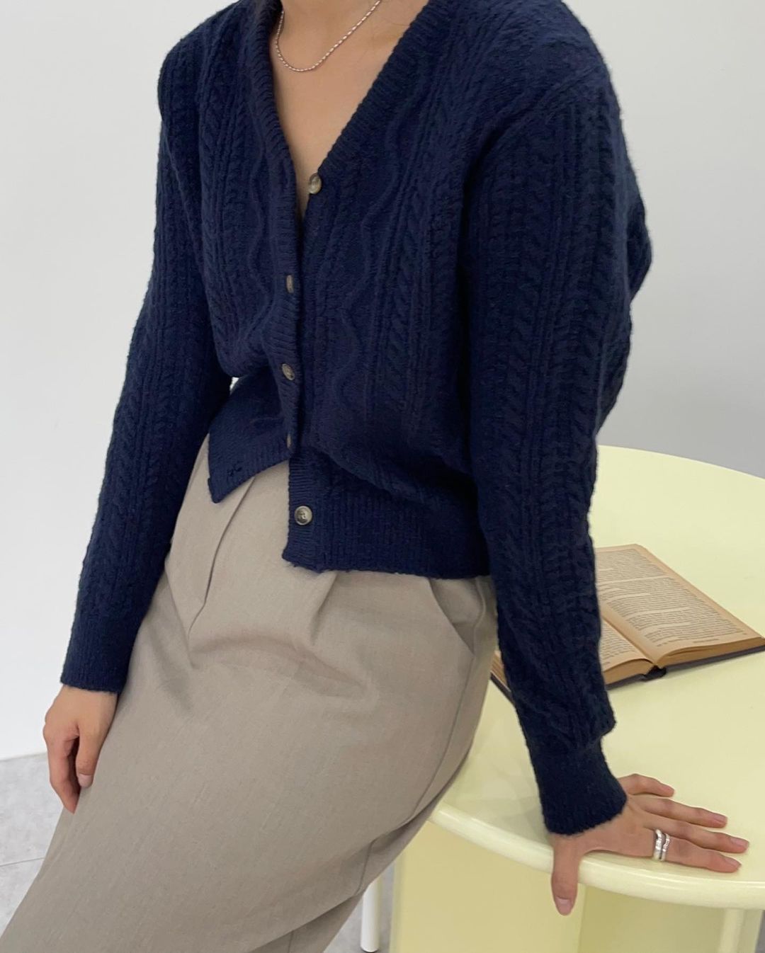Cable Knitted Cardigan (2c.)