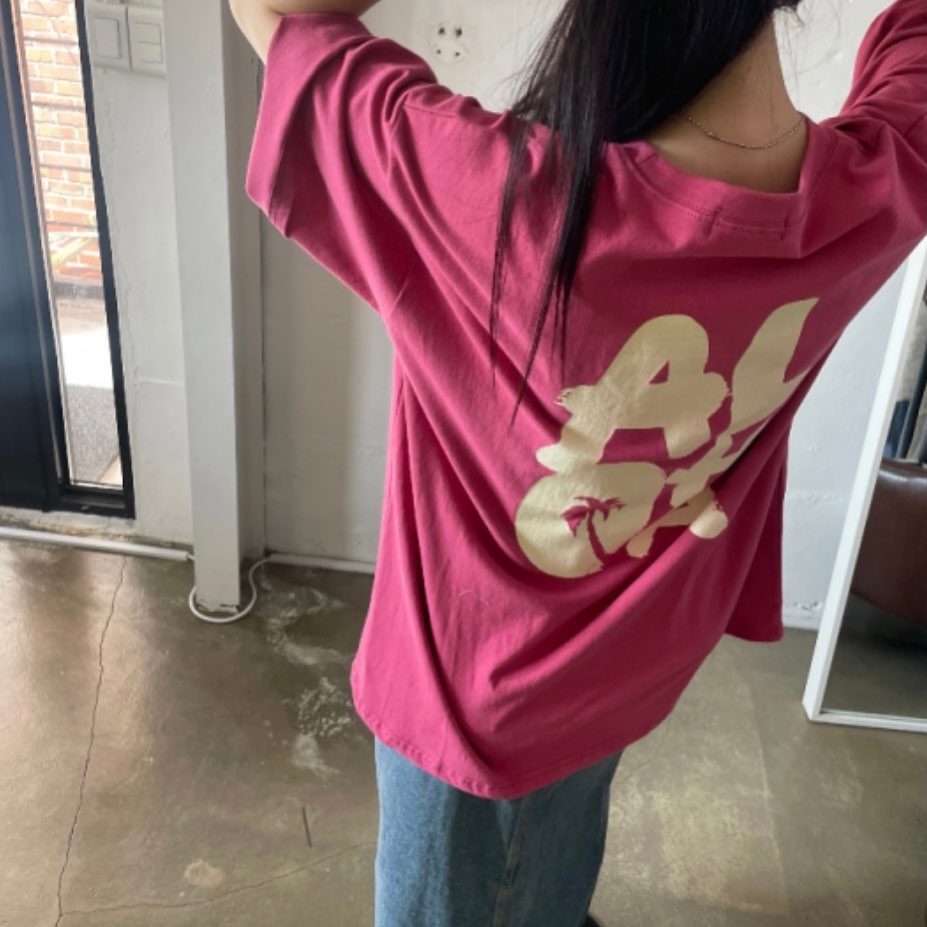 'Aloha' Graphic T