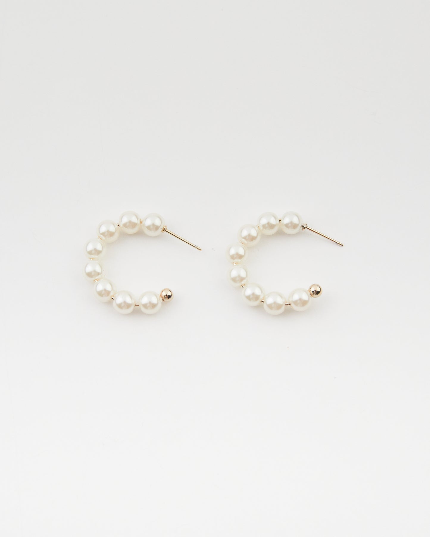 Fine Pearl Hoops