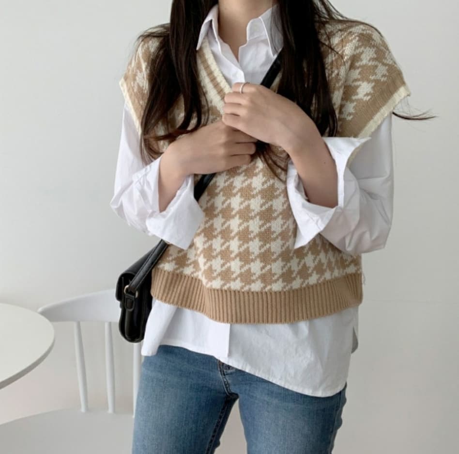 Houndstooth Sweater Vest