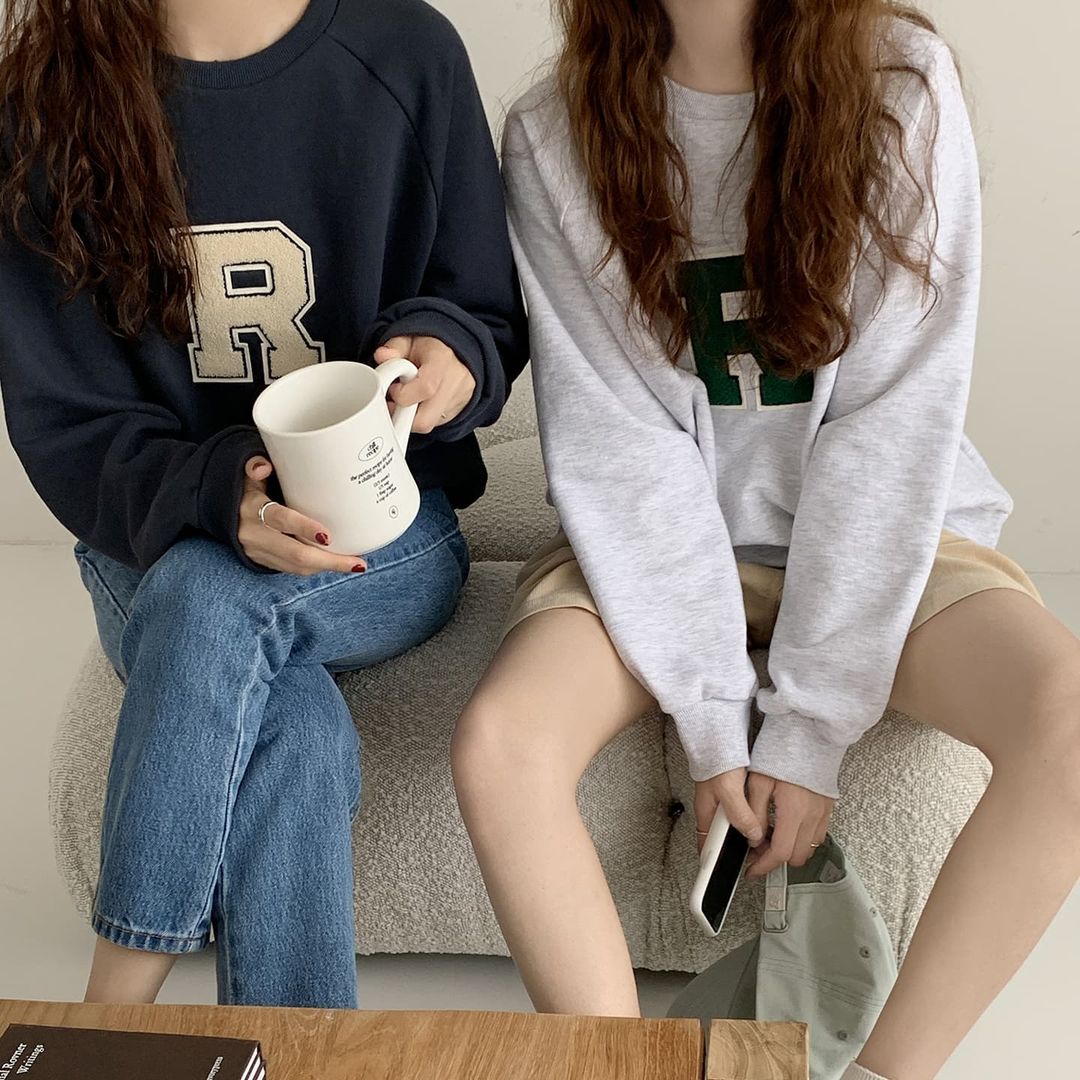 Graphic Oversized Crop Jumper (Logo R)