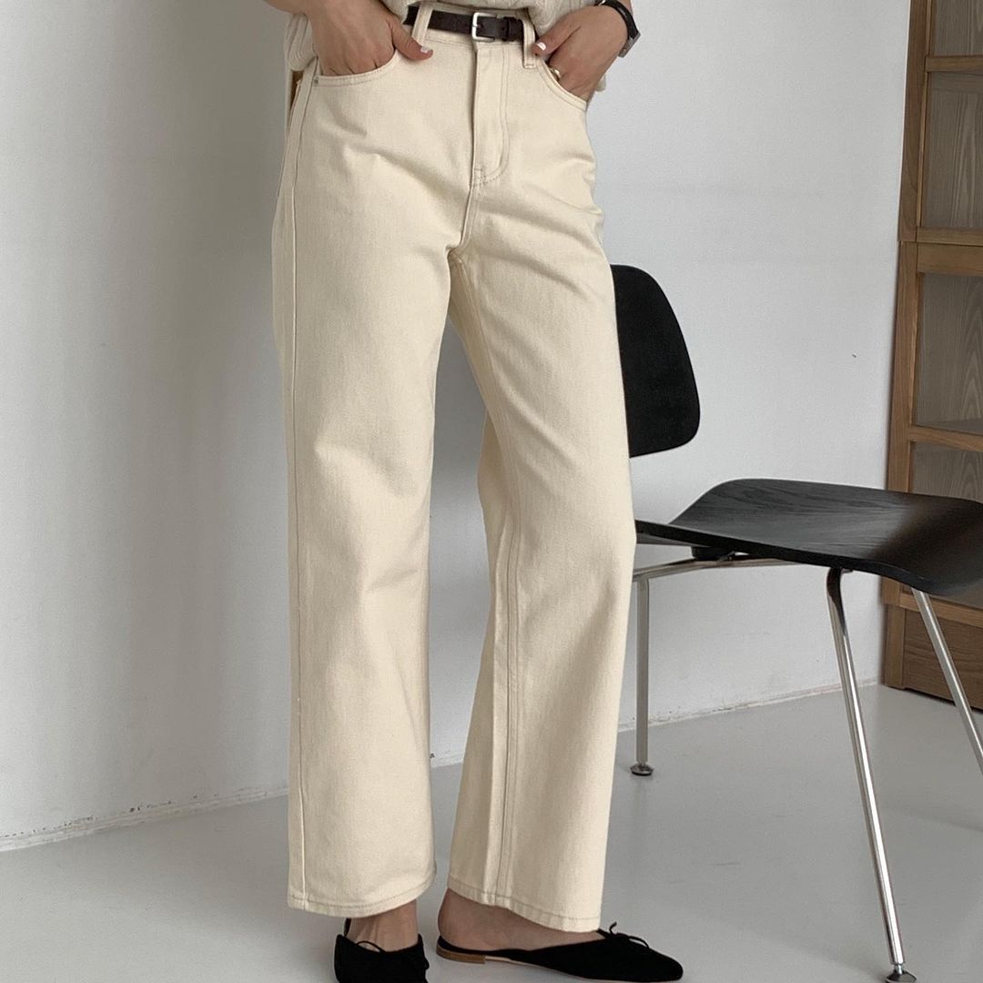 Relaxed Straight Leg Cream Jean