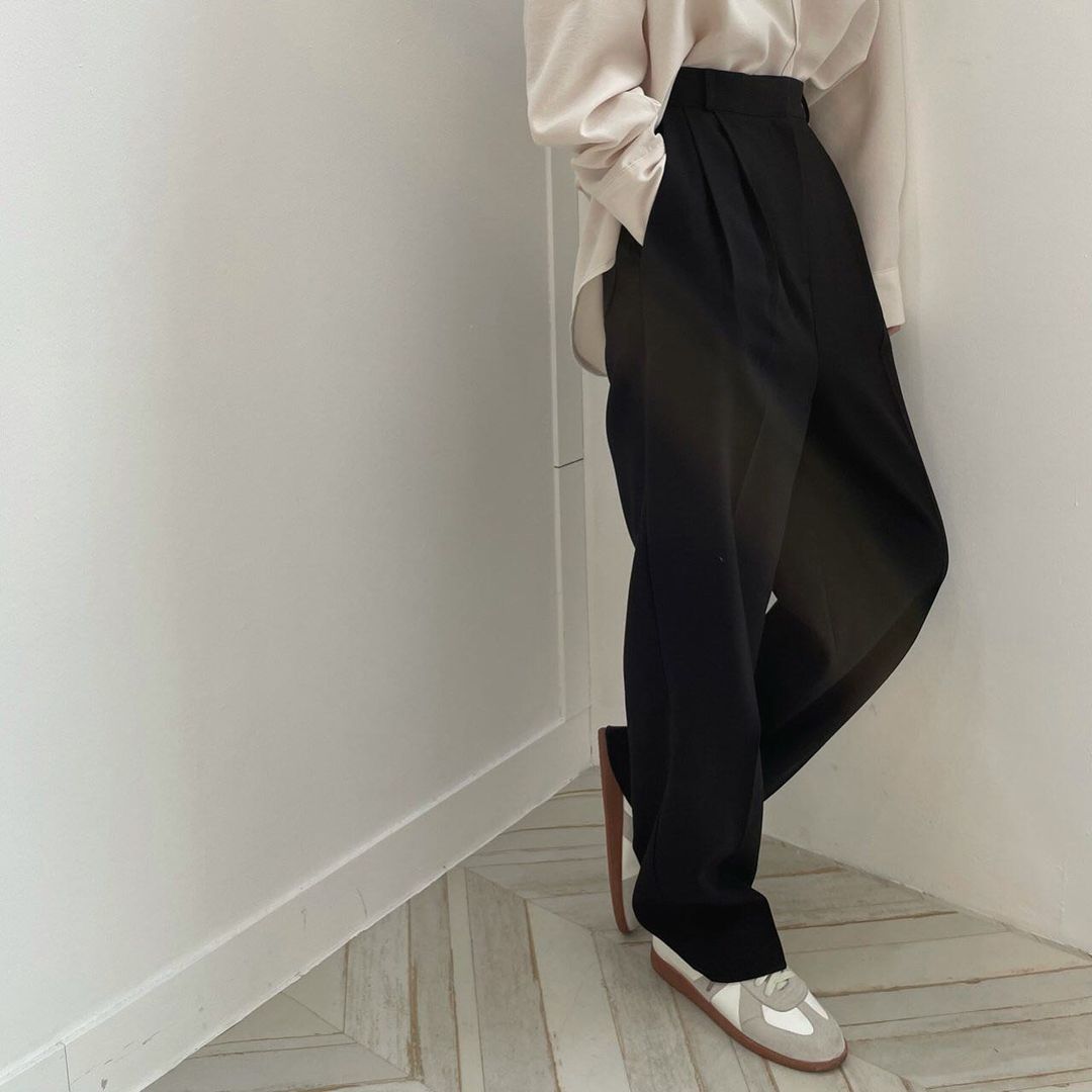 Pleated Wide Slacks