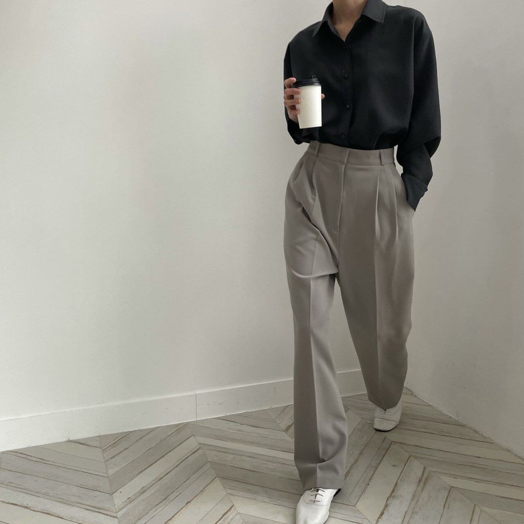 Pleated Wide Slacks
