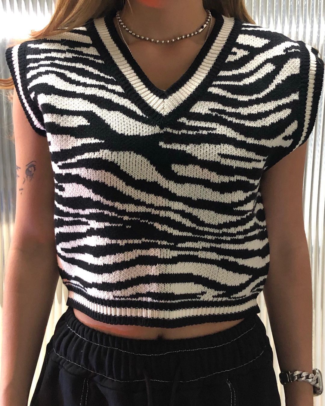 zebra print knitted singlet in Black and White