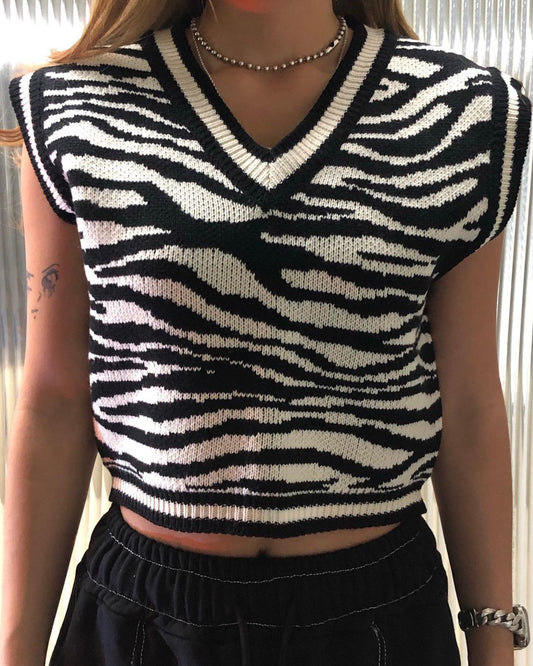 zebra print knitted singlet in Black and White
