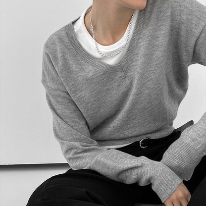 Wool Blended V Neck Knit Top (4c.)