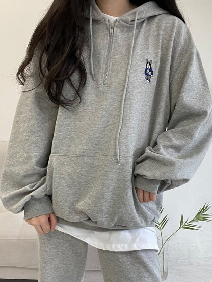 "Bulldog Footie Player Hoodie" Graphic Oversized Crew Neck Jumper (2c.)