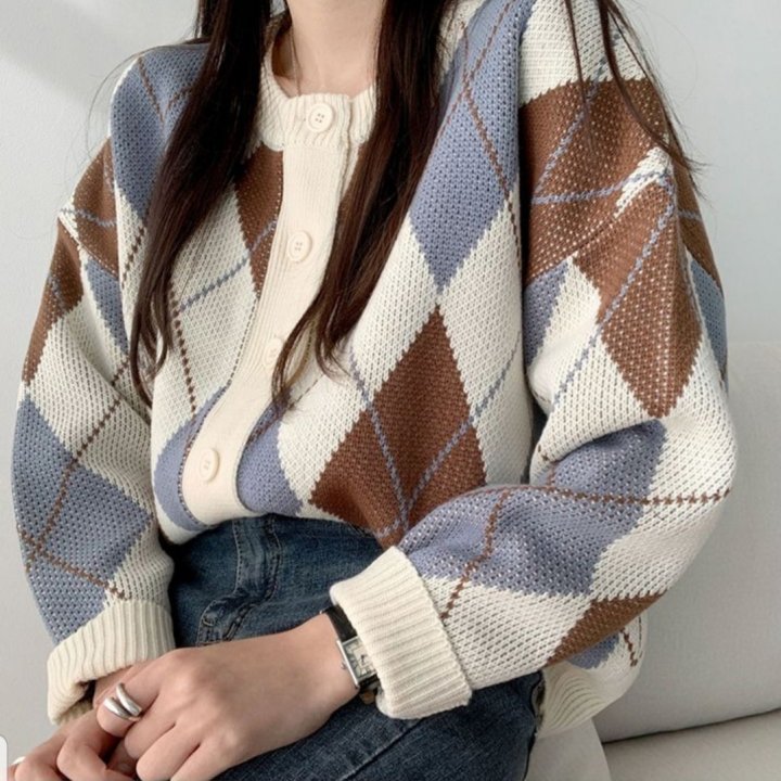 Argyle Pattern Drop Shoulder Cardigan